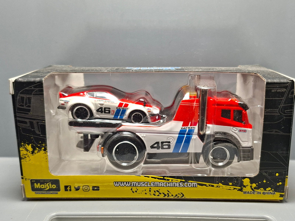 Maisto Muscle Machines Muscle Transports JDM Flatbed / 1972 Datsun 240Z B (NG80)