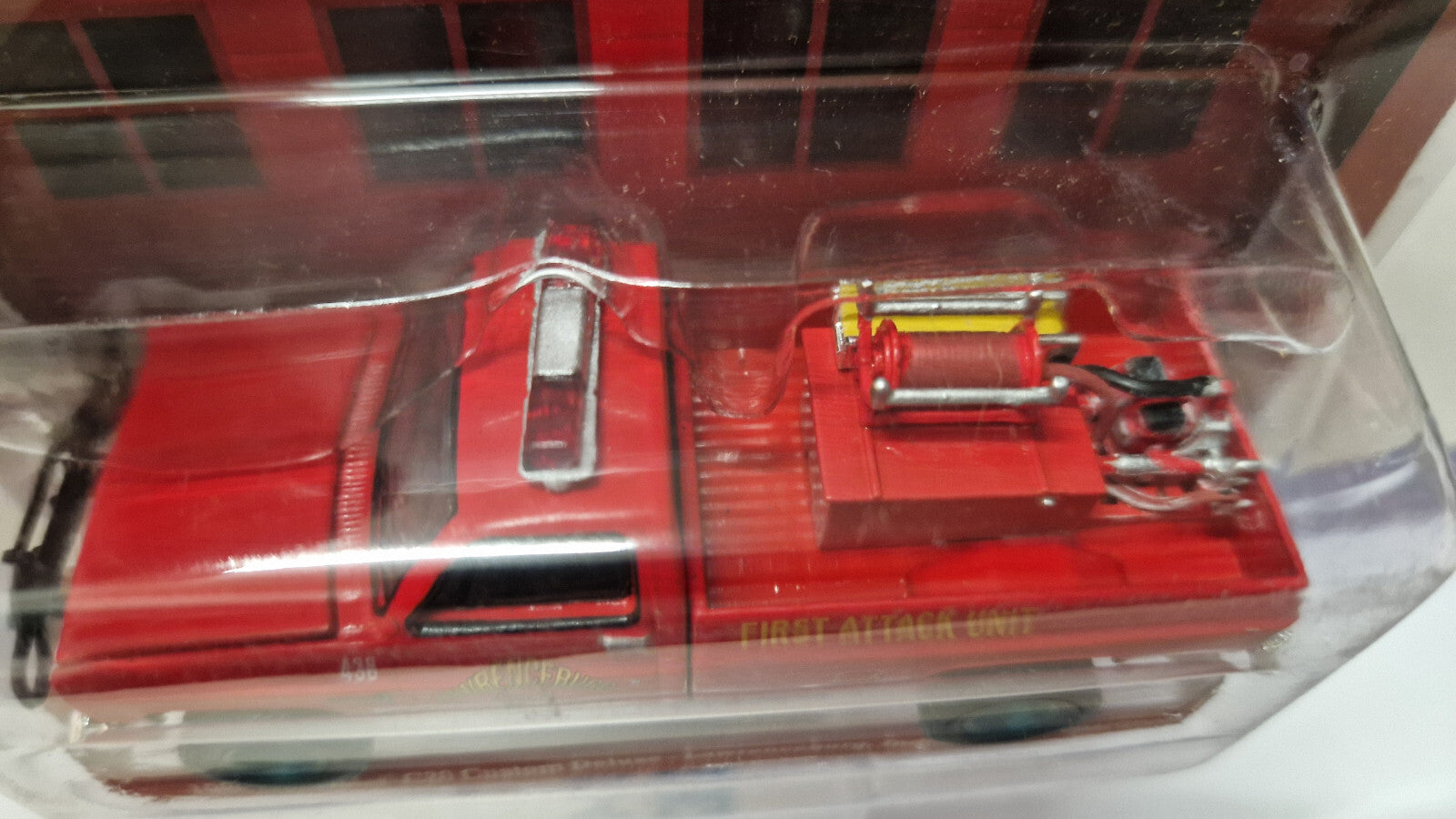 Greenlight Fire & Rescue  1986 Chevrolet C20 Custom Deluxe Chase (NG32)