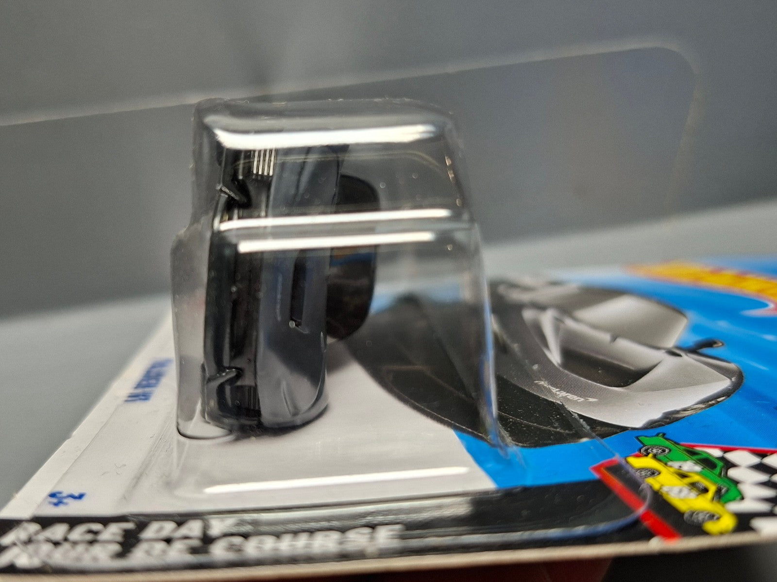 Hot Wheels McLaren W1 2025-142  (NP12)