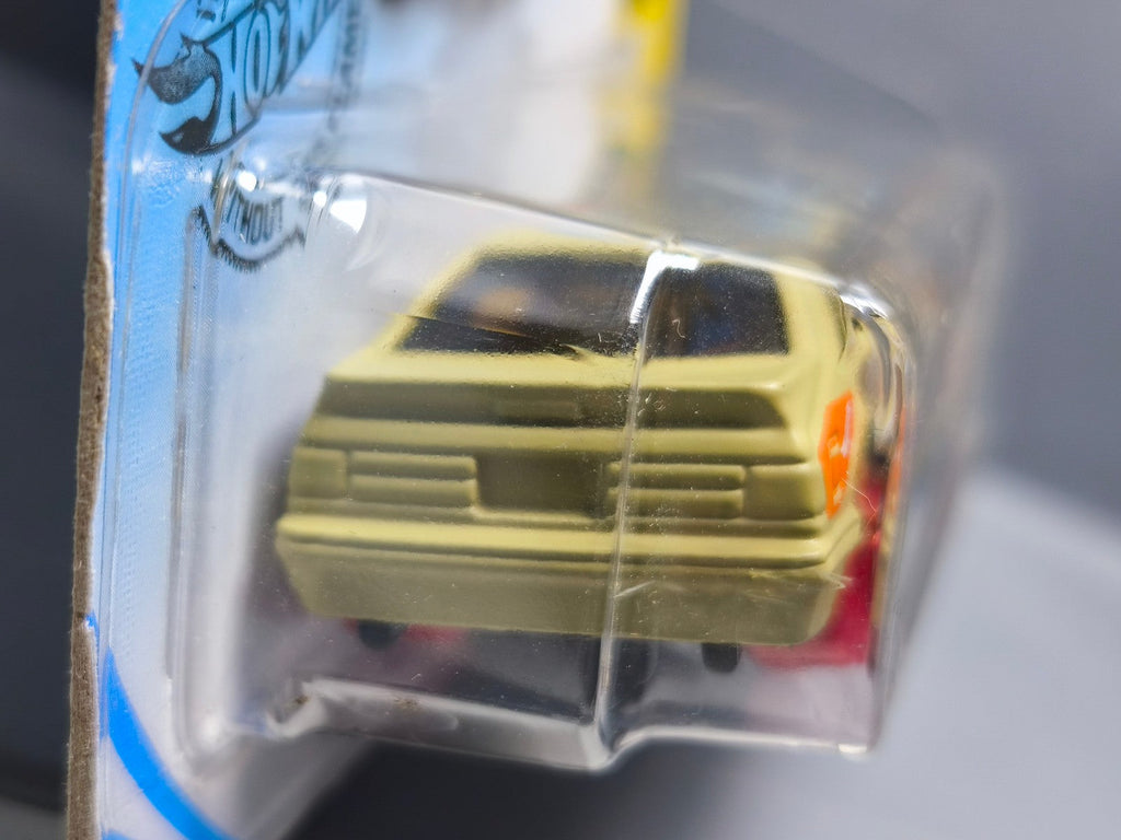 Hot Wheels '92 Ford Mustang   2020-090 (NP25)