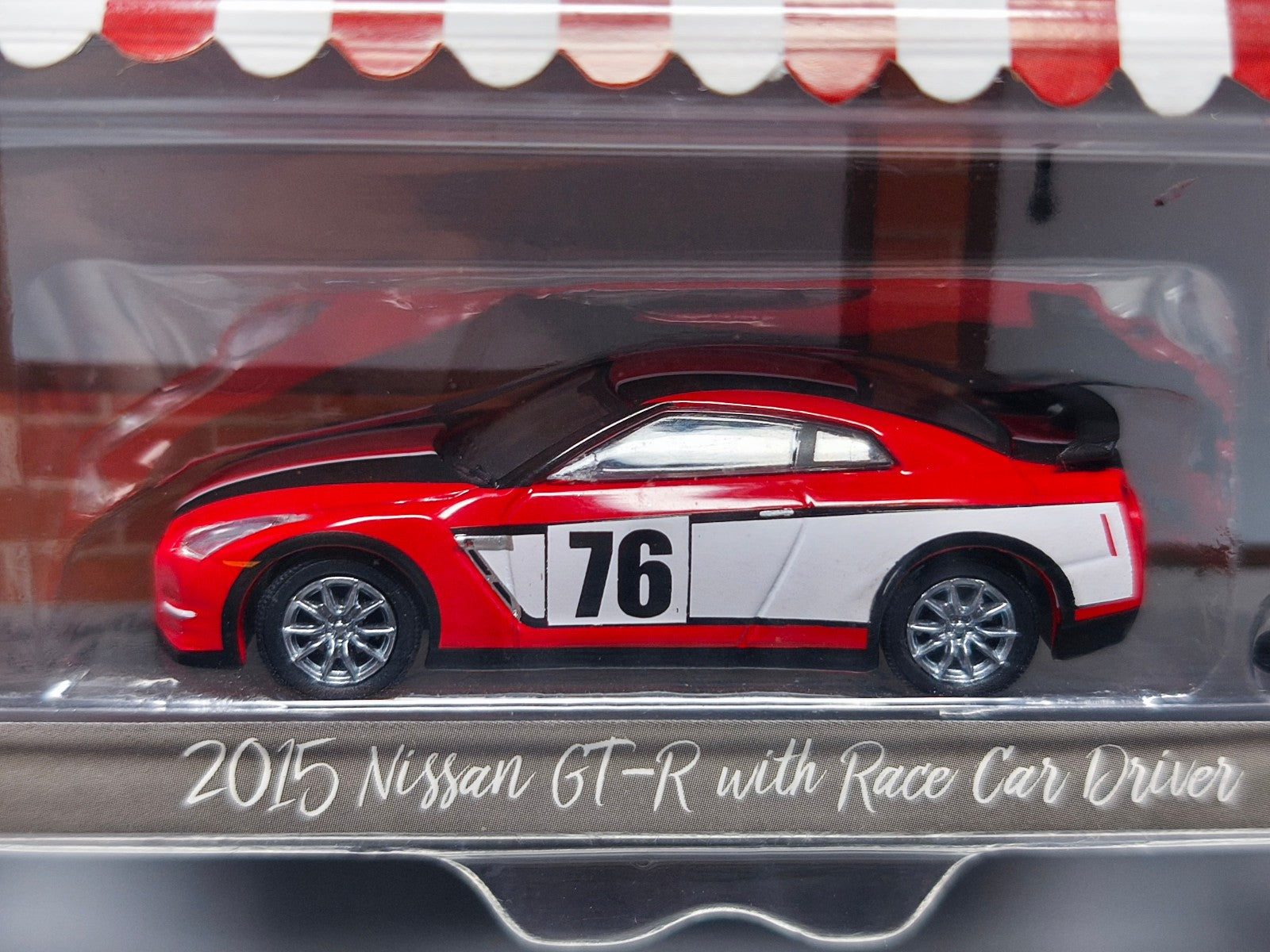 Greenlight Hobby Shop 2015 Nissan gt-r (NG75)
