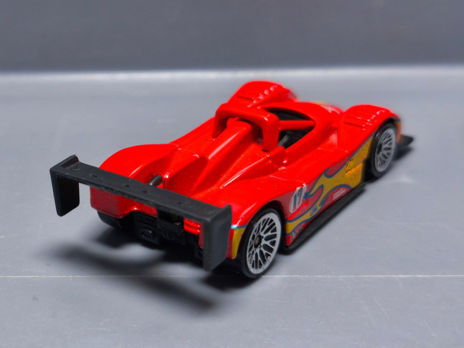 Hot Wheels Ferrari 333 sp 2000-071 version thailand   (A09)