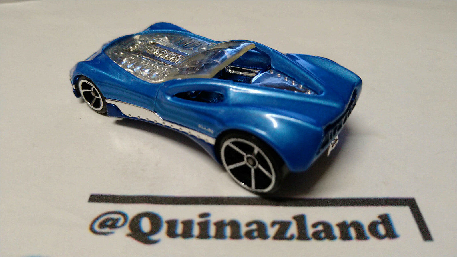 Hot Wheels Cul8r 2008-041 (A16)