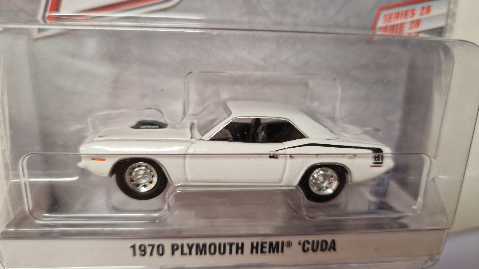 Greenlight GL Muscle Series 28 1970 Plymouth Hemi 'Cuda in Apline White (NG34)