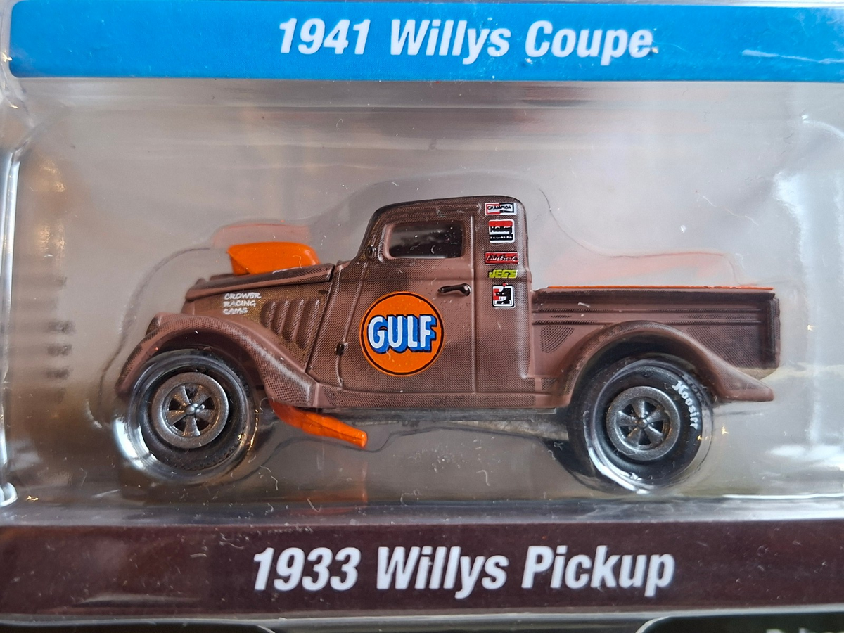 Johnny Lightning Willys Gassers Pack 1941 Willys Coupe 1933 Pickup Gulf (NG61)