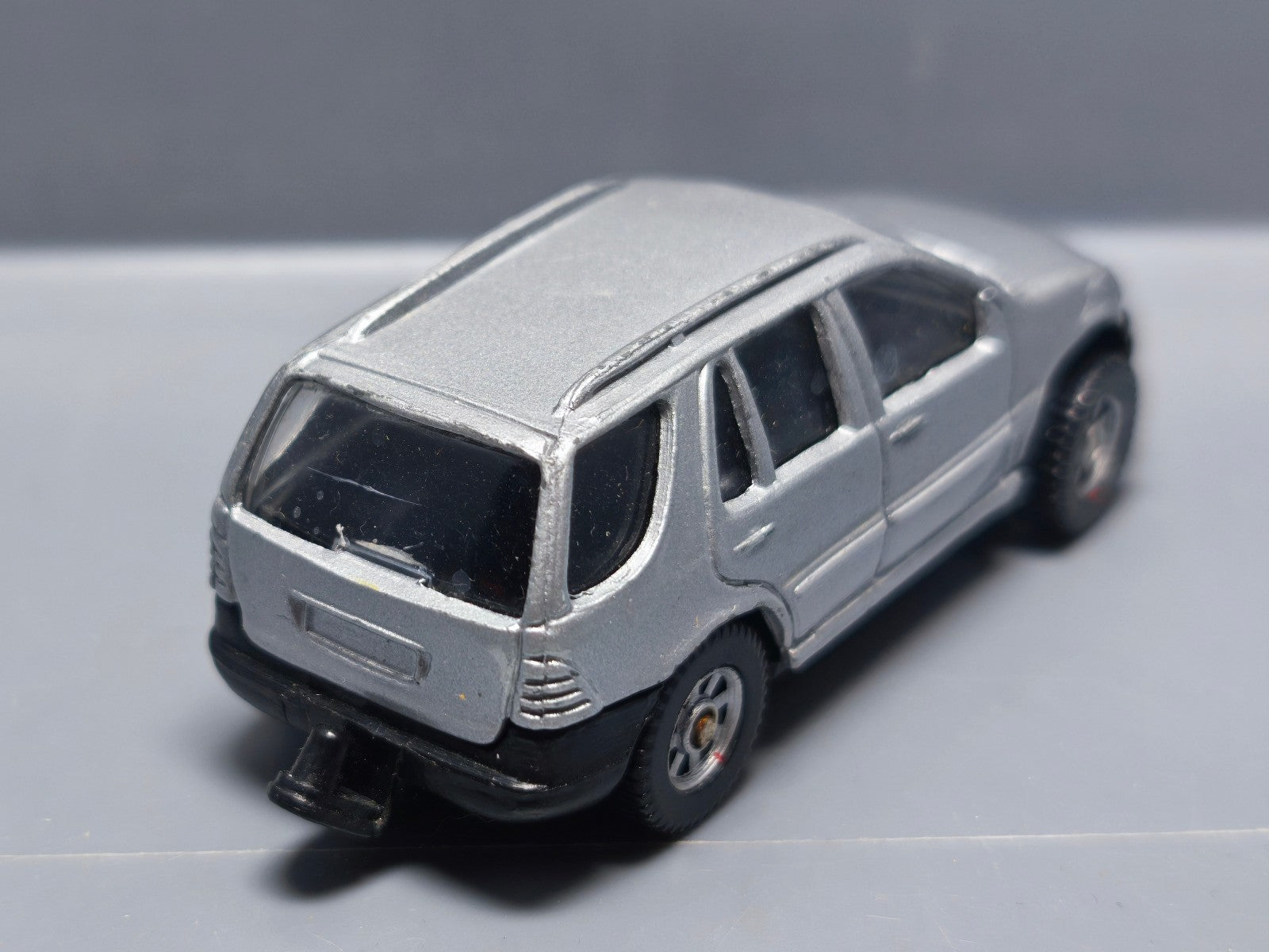 Maisto Mercedes Benz ML-320  (A13)