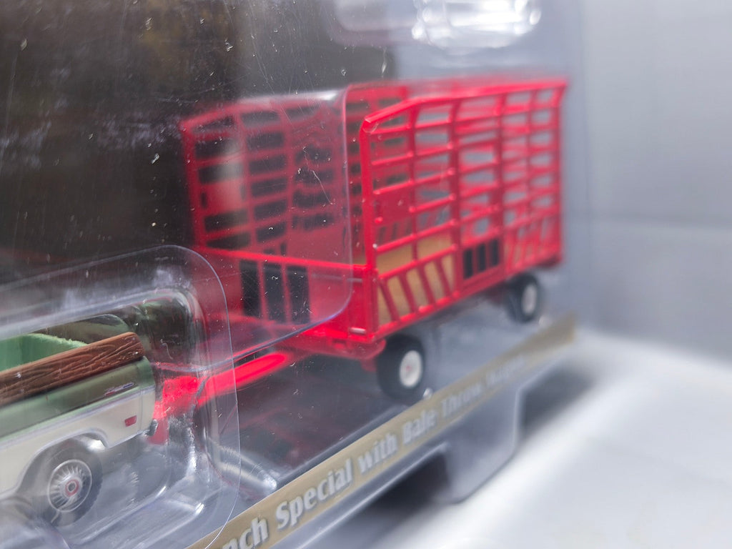 Greenlight Hitch & Tow Series 15 Ford F-100 Farm  Ranch Special   (CT03)