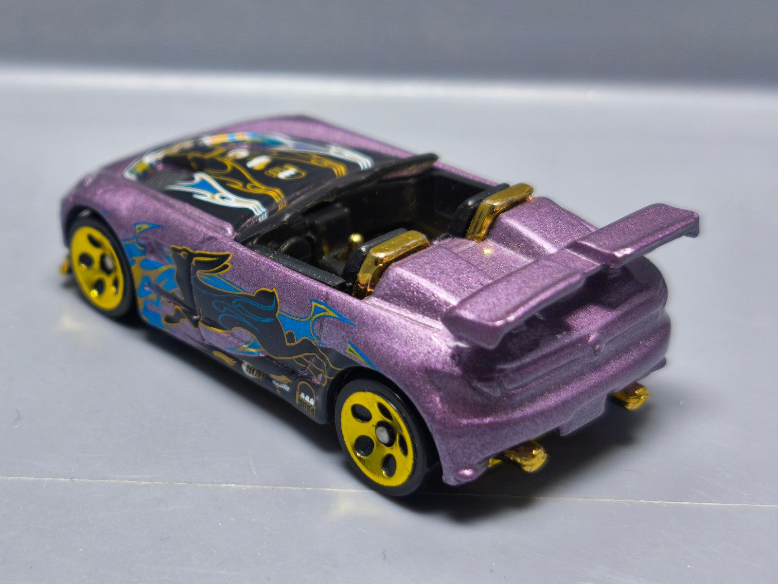Hot Wheels Tantrum  Easter Egg-Clusive (A04)