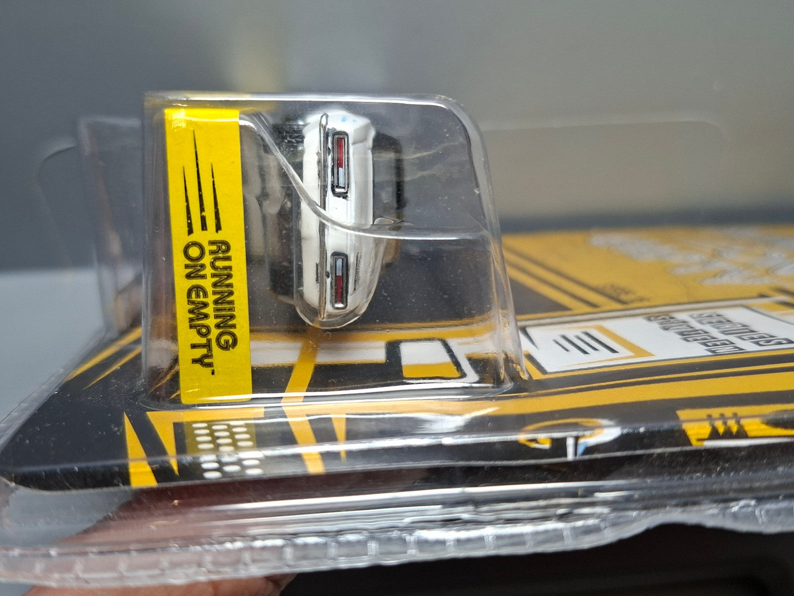 Greenlight Running on Empty 1967 Chevrolet Camaro SS   (NG14)