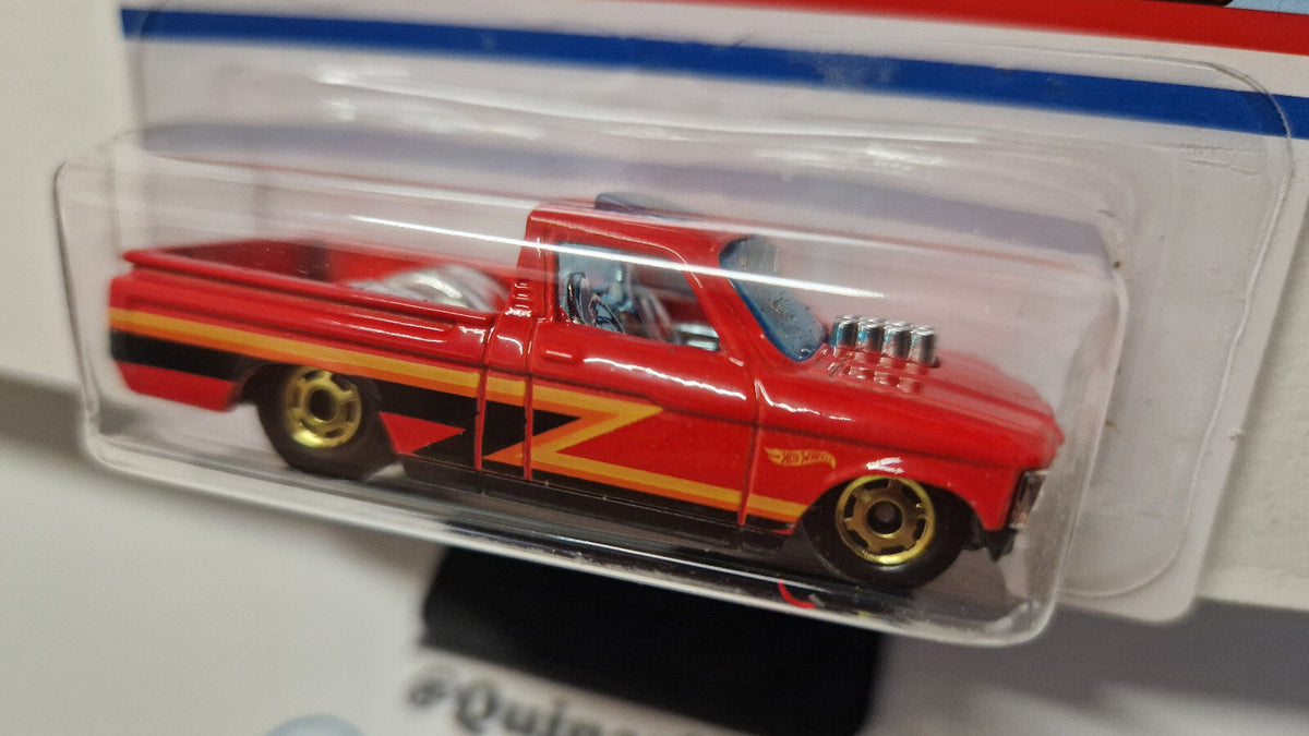 Hot Wheels 2019 flying customs target exclusive  Custom 72 chevy luv (NP42)
