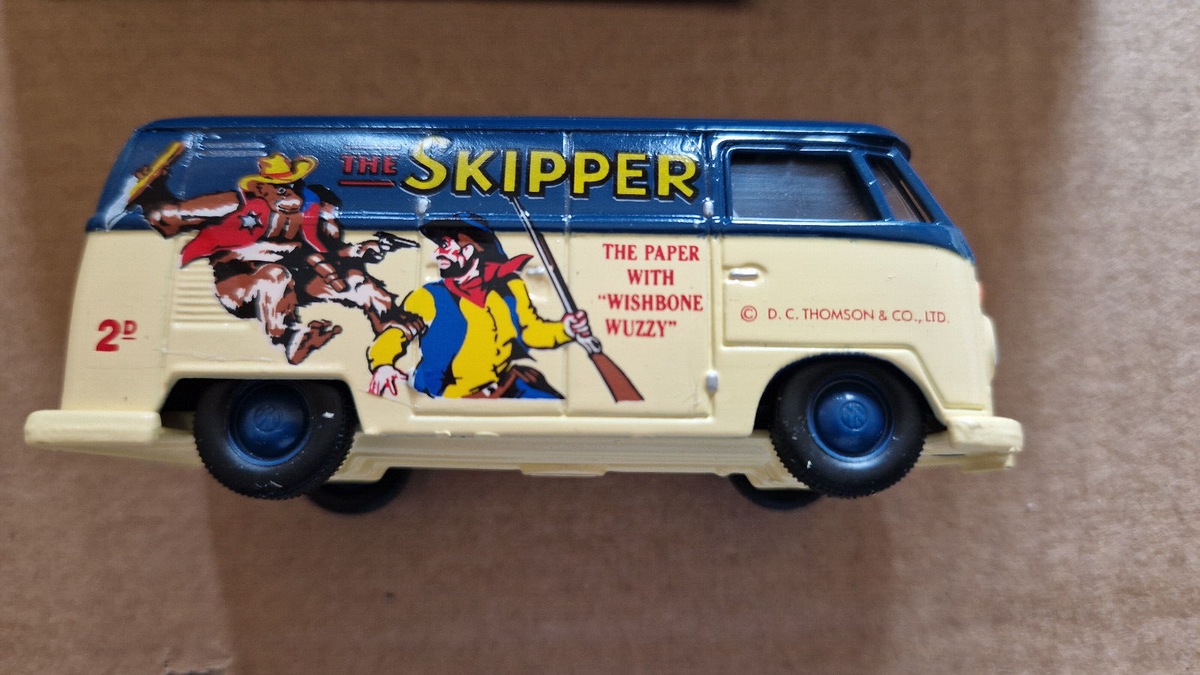 Corgi 1/43 Comic classics the skipper Volkswagen van  (CT05)