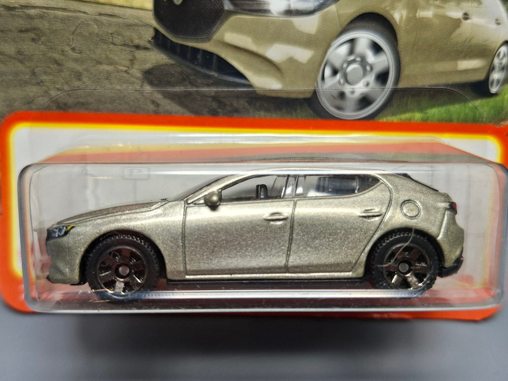 Matchbox Mainline 77 2019 mazda 3   (CP17)