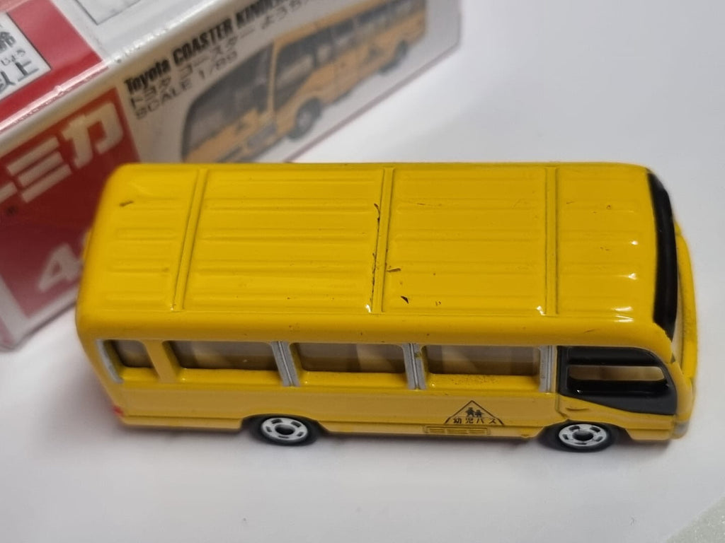 Tomica 2019 regular Toyota coaster kindergarten bus 1/89 (CP06)
