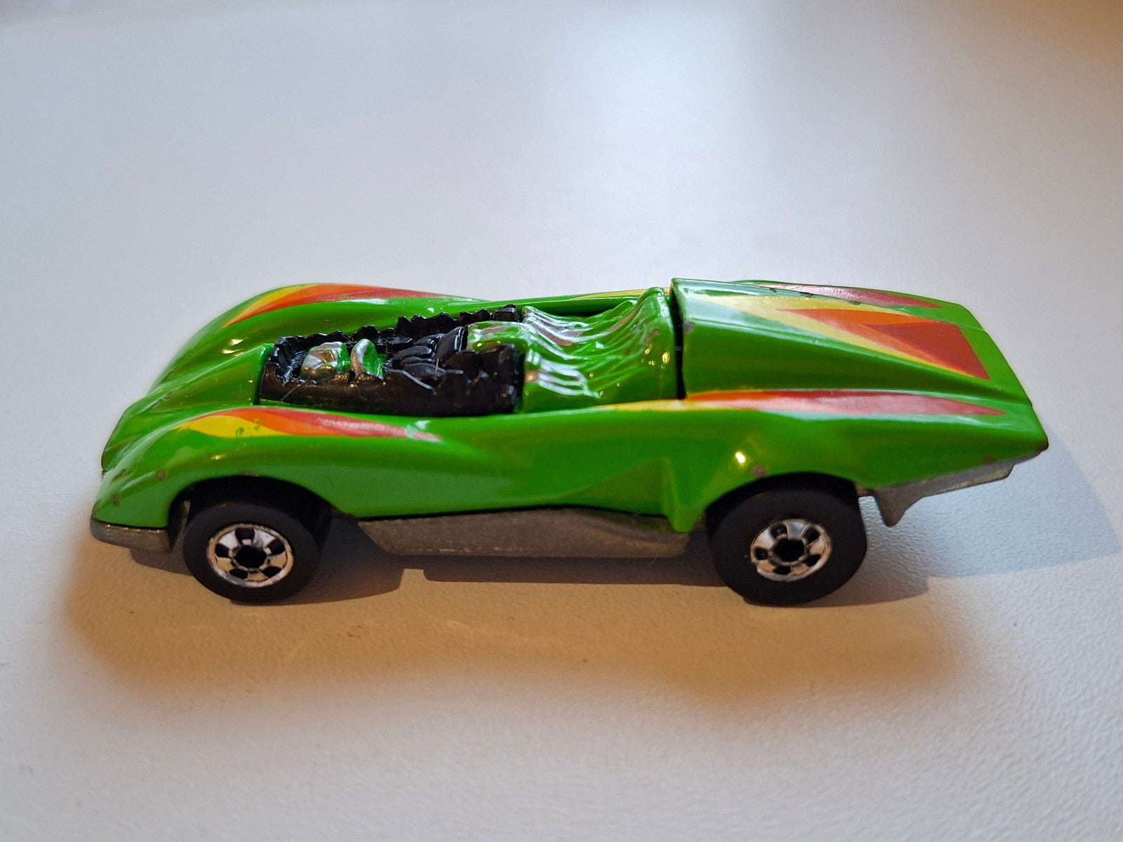 Hot Wheels 1986 crack-ups Bangster version Malaysia    (A07)