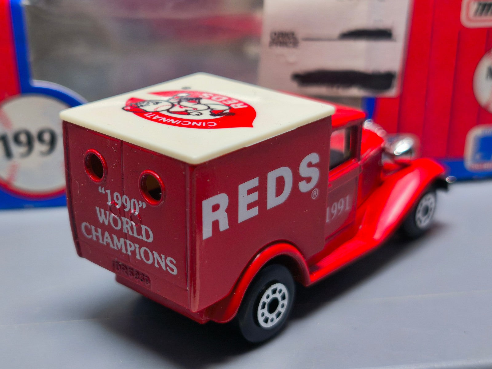 Matchbox Ford model A delivery Cincinnati reds  (CP11)