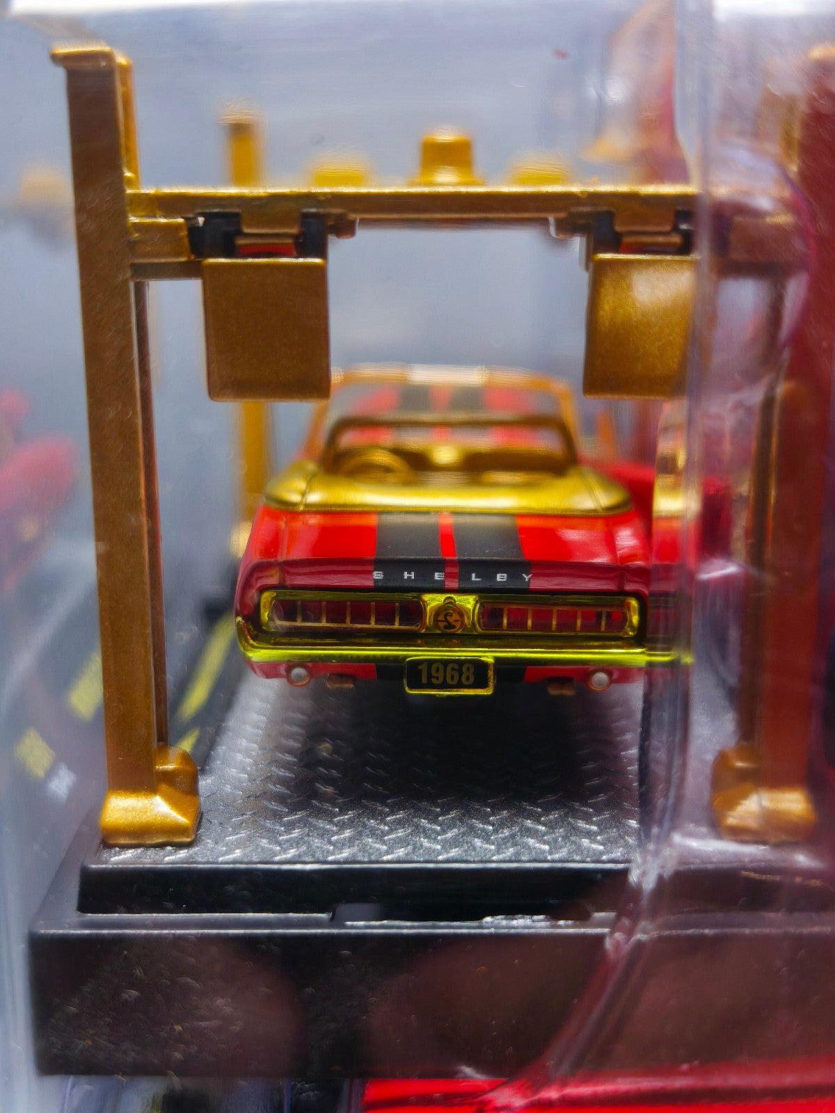 M2 Machines Model Kit Release 66 1968 Shelby GT 500 Chase (NG79)