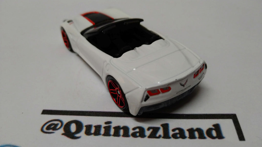 Hot Wheels 14 corvette stingray 2016-107   (A11)