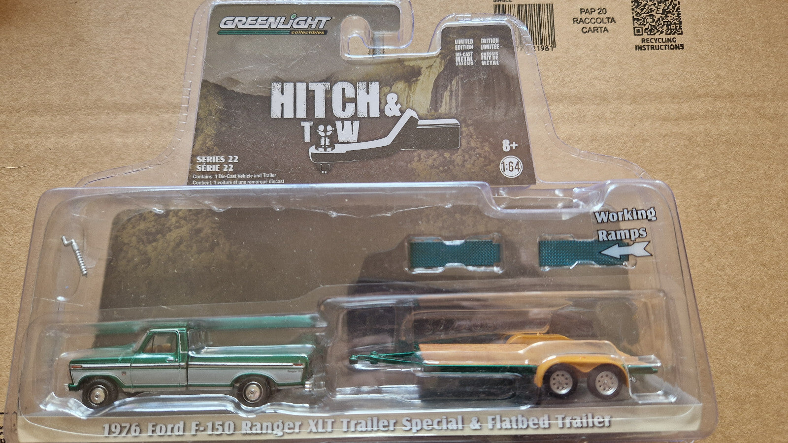 Greenlight Hitch & Tow 1976 Ford F-150 Ranger XLT Trailer Special Chase (C1)