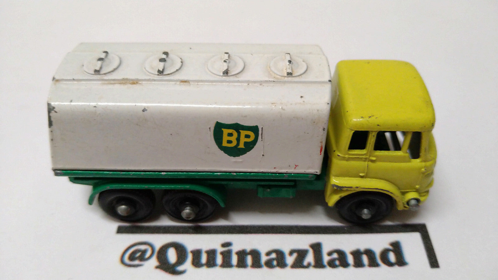 Matchbox Lesney Bedford petrol tanker  (A14)