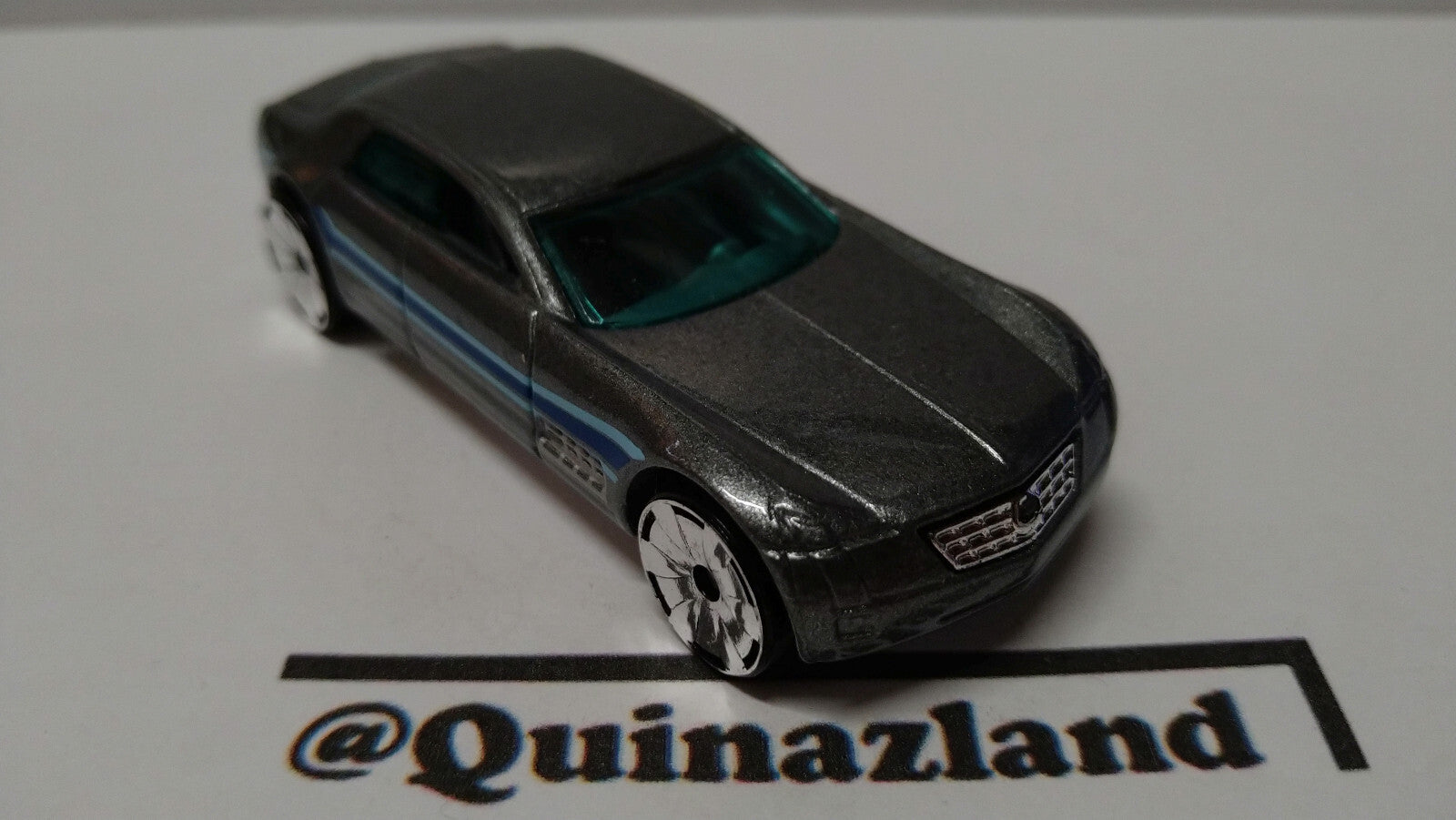 Hot Wheels Cadillac v16 2013-002   (A17)