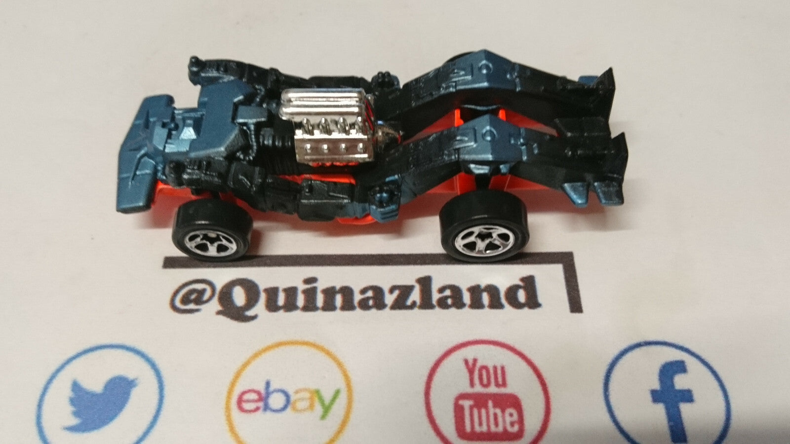 Hot Wheels Phantomachine 1996-479  (A14)