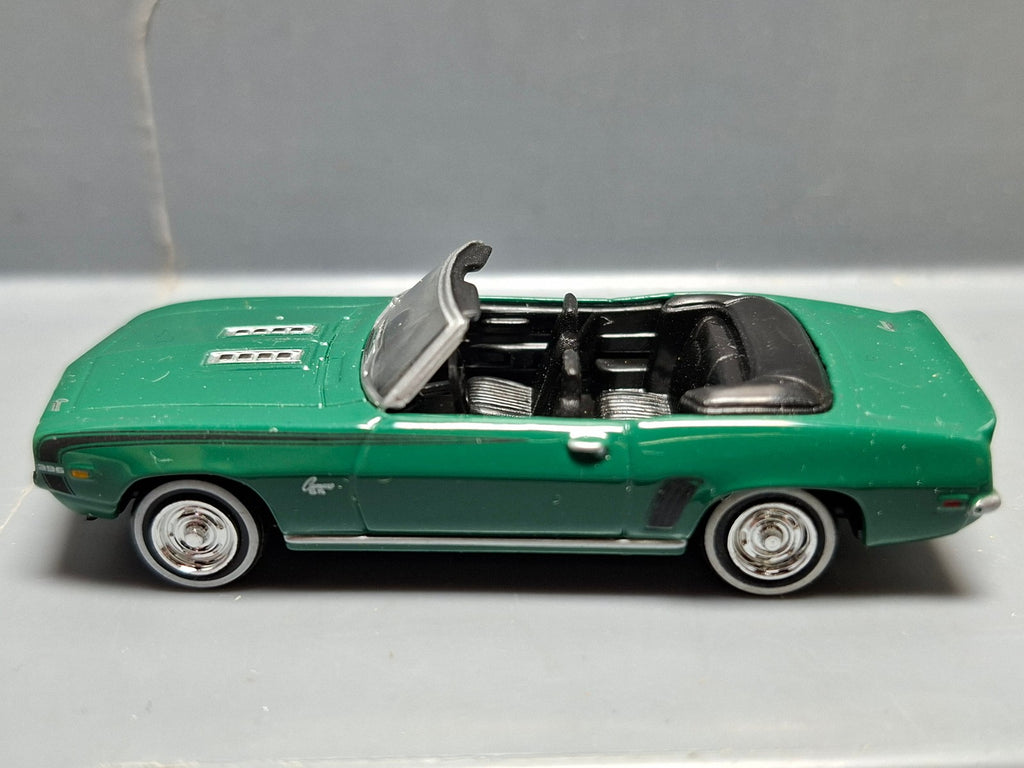 High speed 1/64 Promo reader's digest  1969 camaro SS    (NP16)