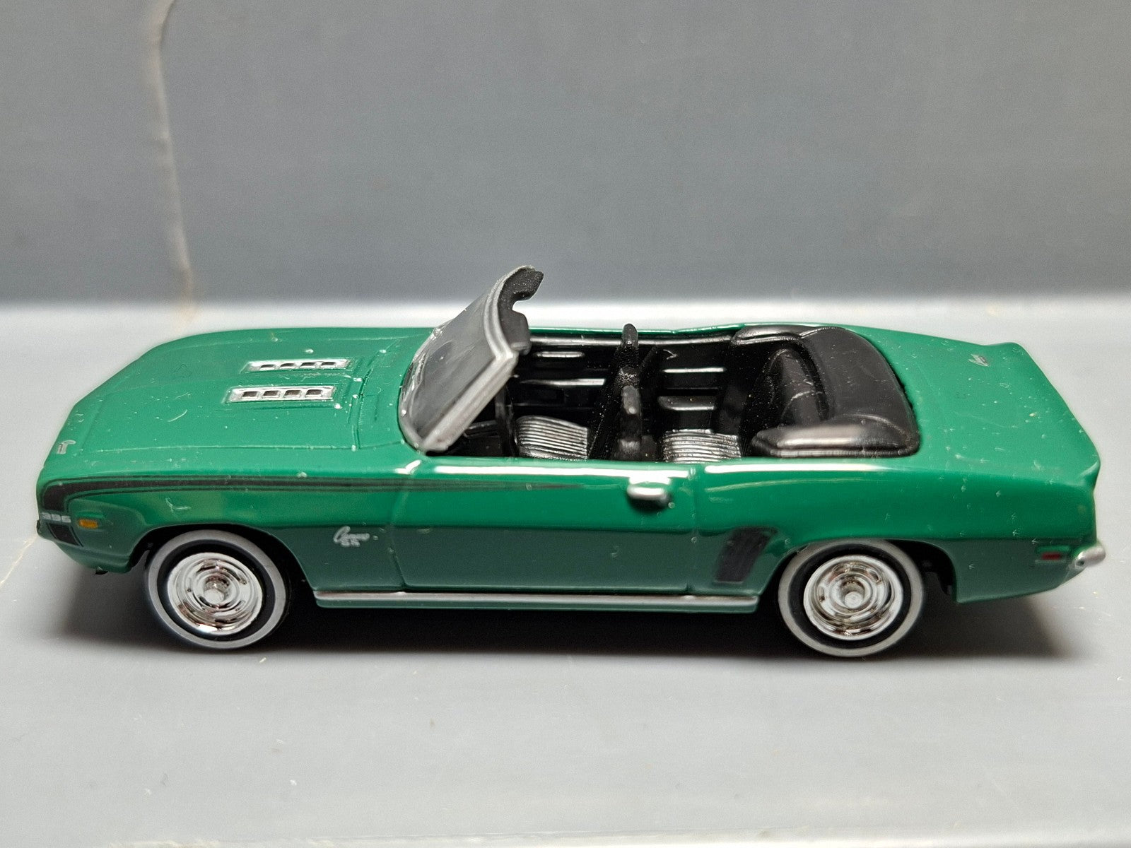 High speed 1/64 Promo reader's digest  1969 camaro SS    (NP16)