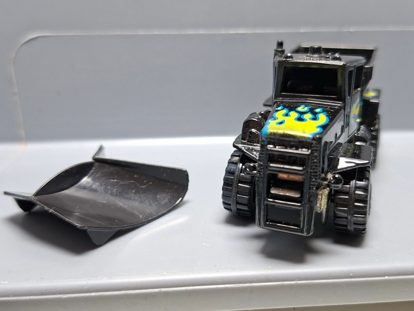 Hot Wheels Oshkosh snowplow version jantes chromes noires 1996-387  (CP04)