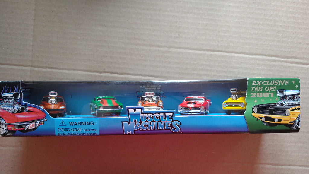 Muscle machines 2001 california too hot exclusive X-mas Pt cruiser camaro (C10)