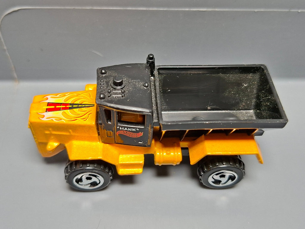 Hot Wheels Oshkosh snowplow version base plastique noire 2000-233 (CP04)