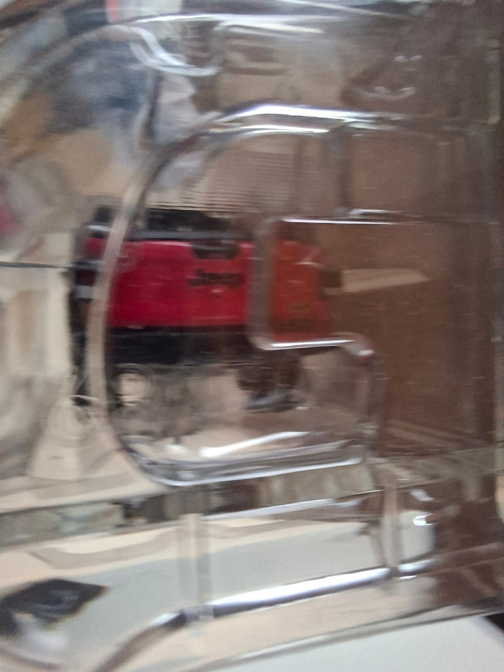 Greenlight Showroom Floor Series 7 2024 Jeep Gladiator  Tuscadero (NG44)