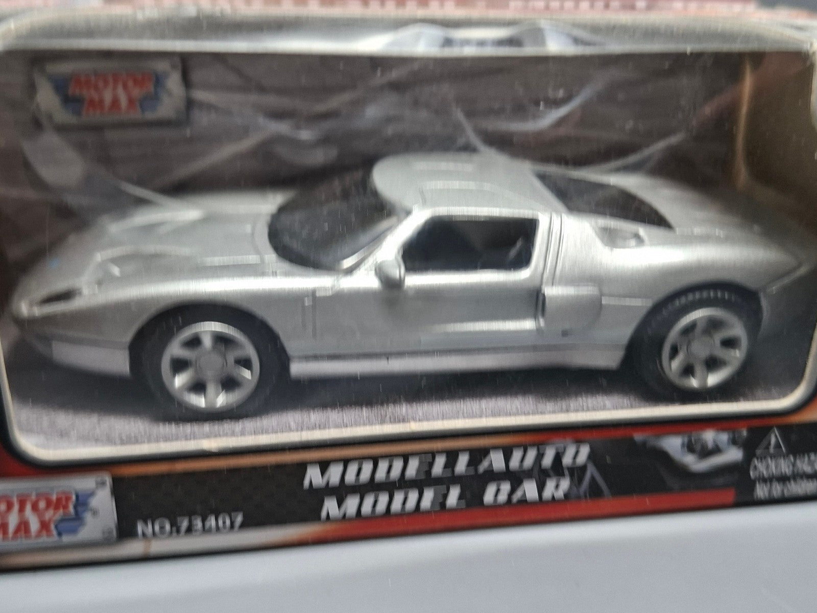 Motor Max 1/43 Ford GT (NG05)