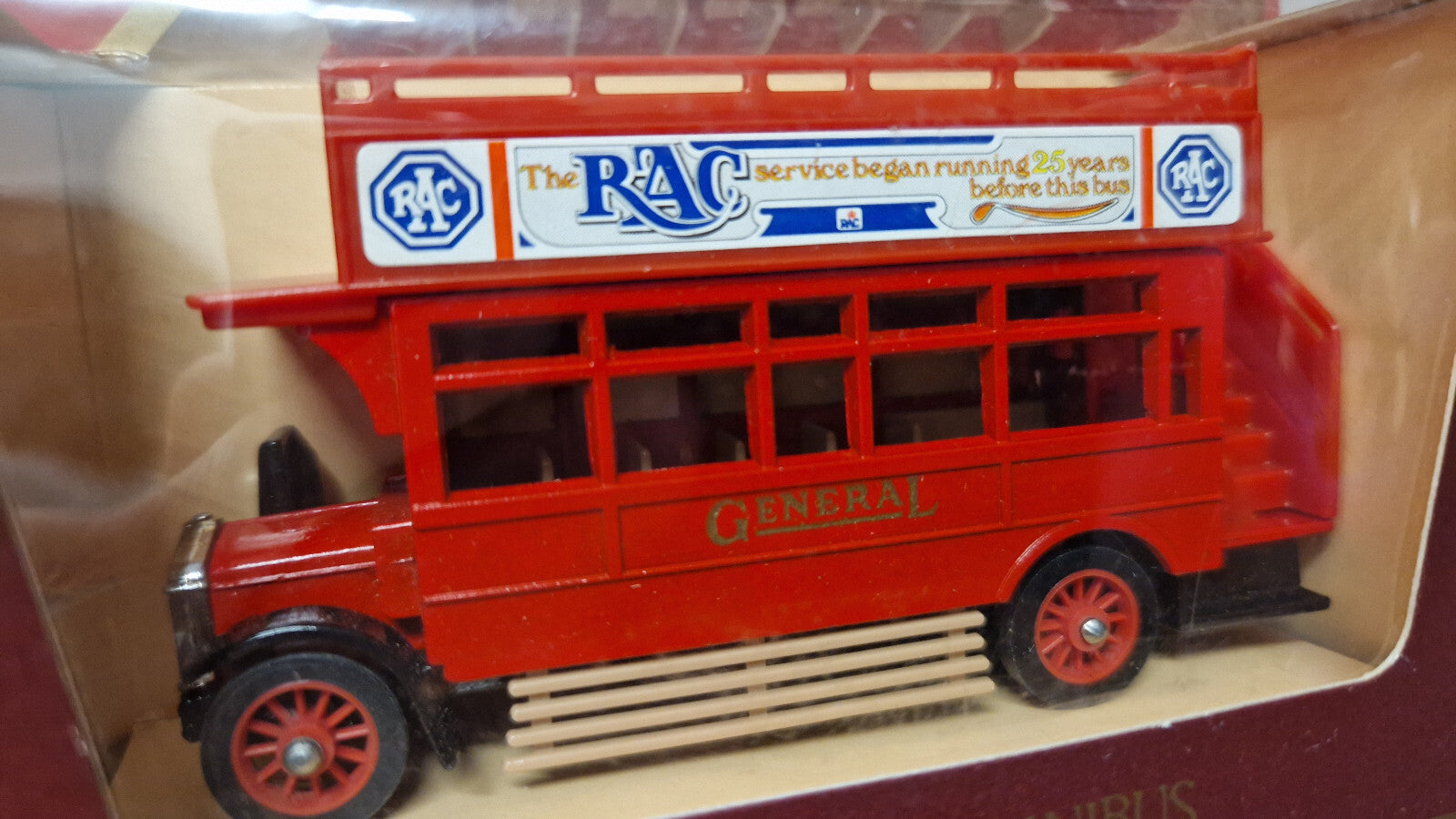 Matchbox Models of yesteryear Y-23 1922 aec omnibus    (NG37)