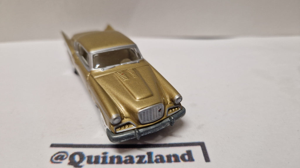 Johnny Lightning 2004 hot rods magazine  1947 studebaker golden Hawk  (A04)