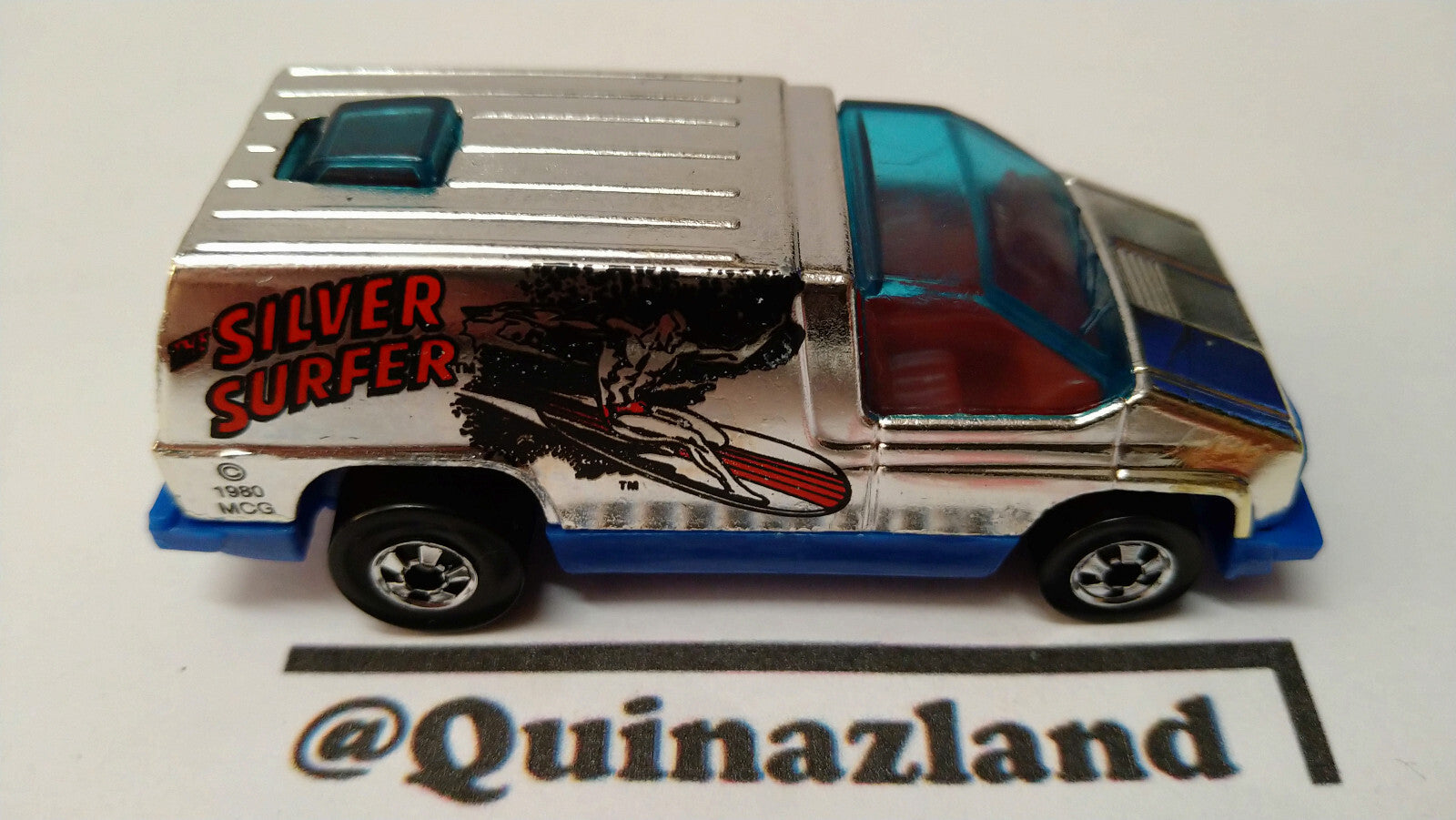 Hot Wheels 1981 the heroes Silver surfer  (A11)