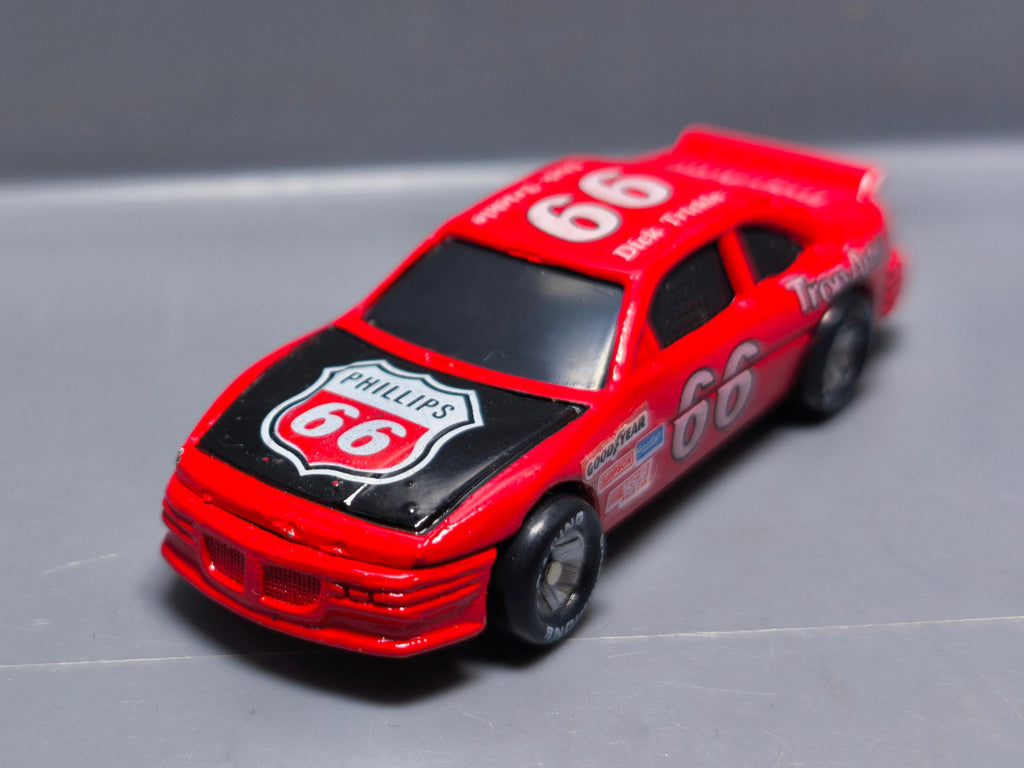 Racing champions  stock car Pontiac grand prix dick trickle (A08)