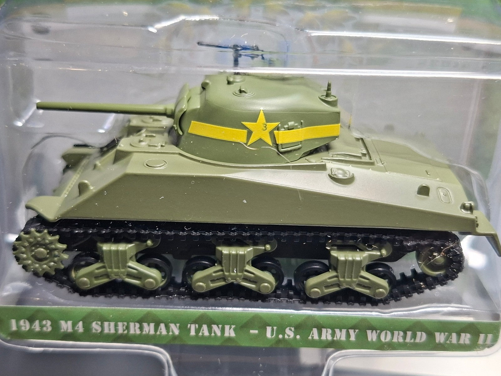 Greenlight Battalion 64 Series 4 1943 M4 Sherman Tank US Army World War (NG31)