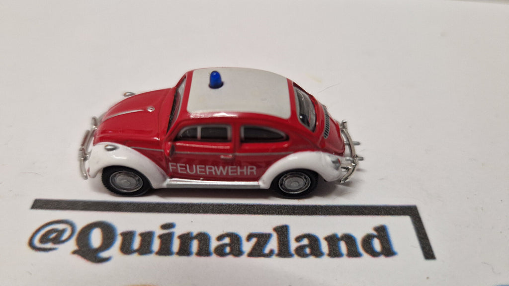 Schuco 1/87 Volkswagen beetle ⚠️ il manque un feu à l'avant (A05)