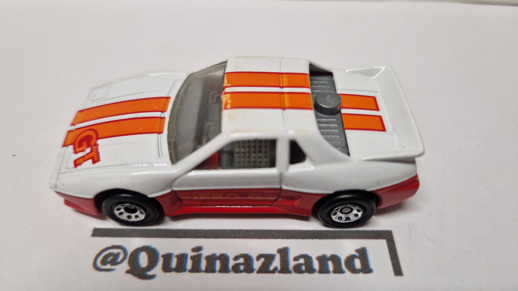 Matchbox 1987 mainline Pontiac fiero    (A26)