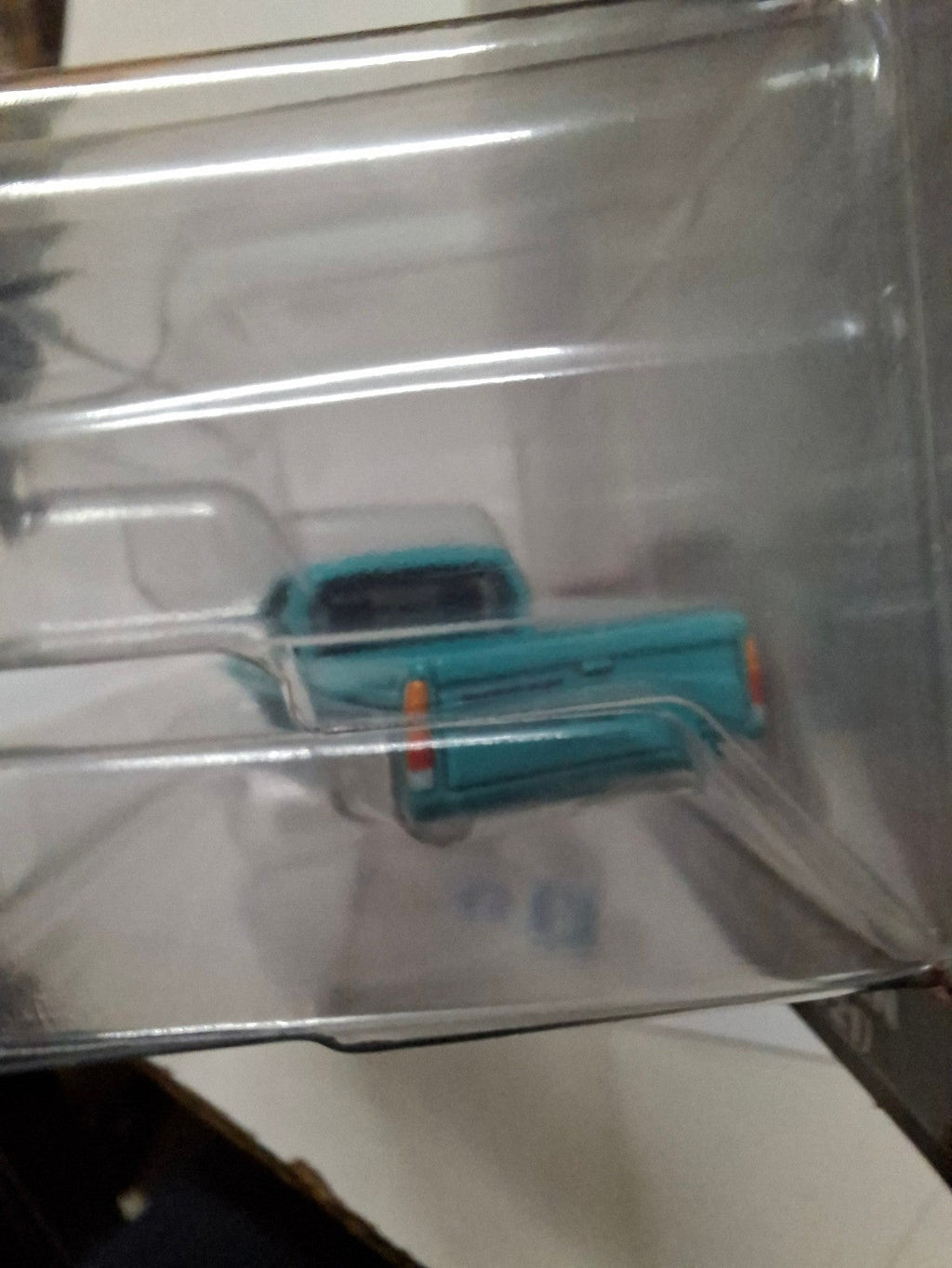 Hot Wheels  2-pack 1975 DATSUN SUNNY TRUCK  CUSTOM ’93 NISSAN HARDBODY (CT15)