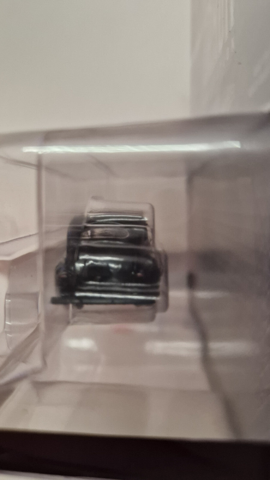 Greenlight Black Bandit Series 29 1948 Ford Fordor Super Deluxe Lowrider  (NG25)