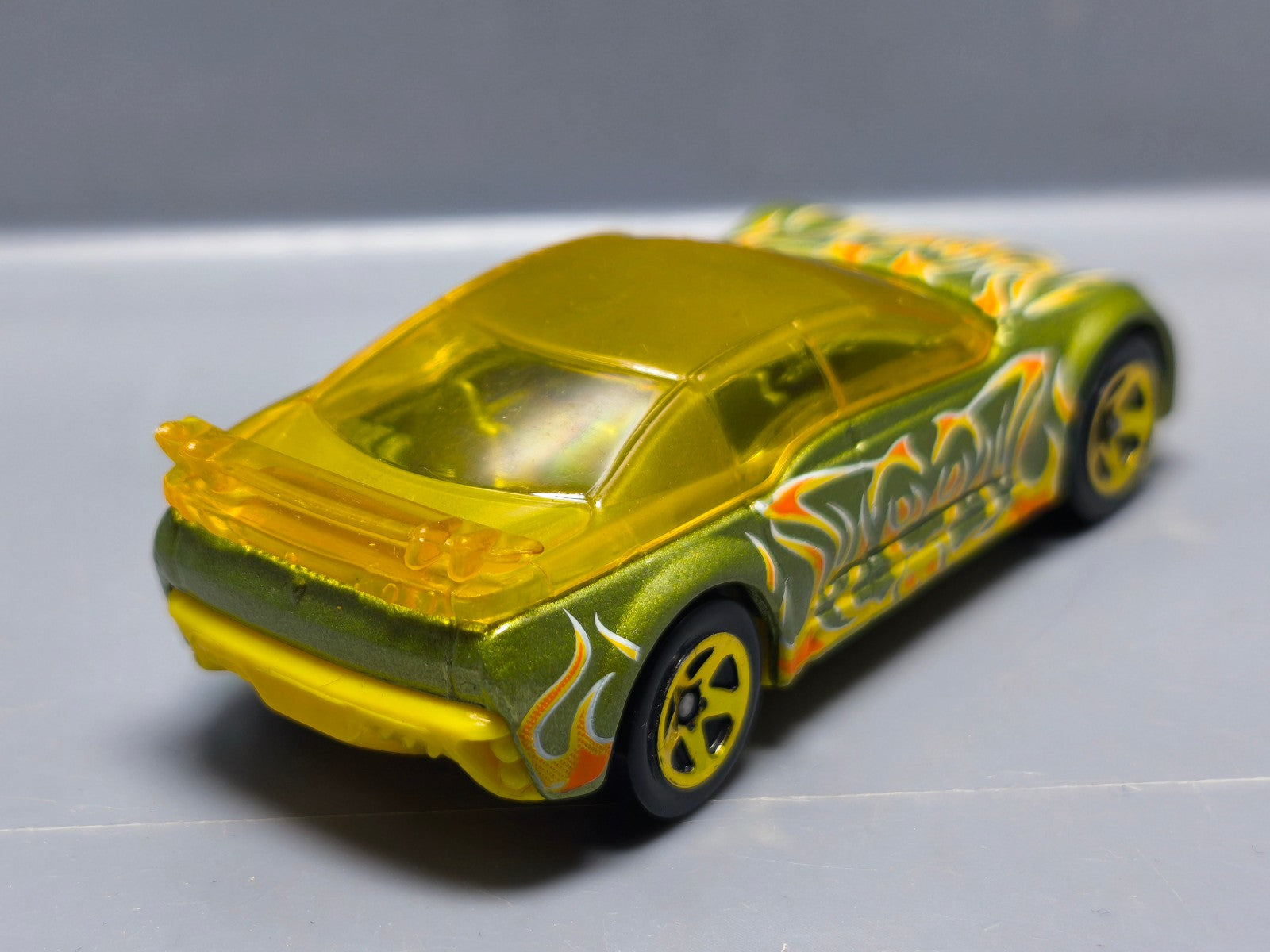 Hot Wheels Pontiac rageous 2007 Egg hunt   (A13)