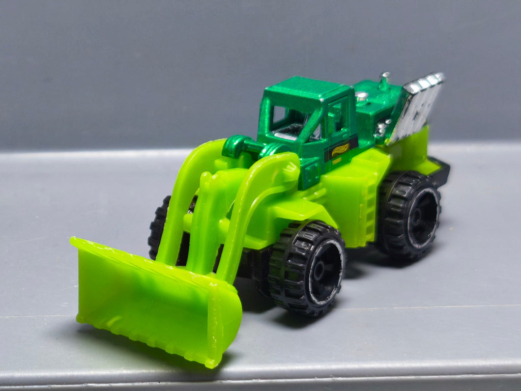 Hot Wheels 2011 Multipack  Wheel loader  (A38)