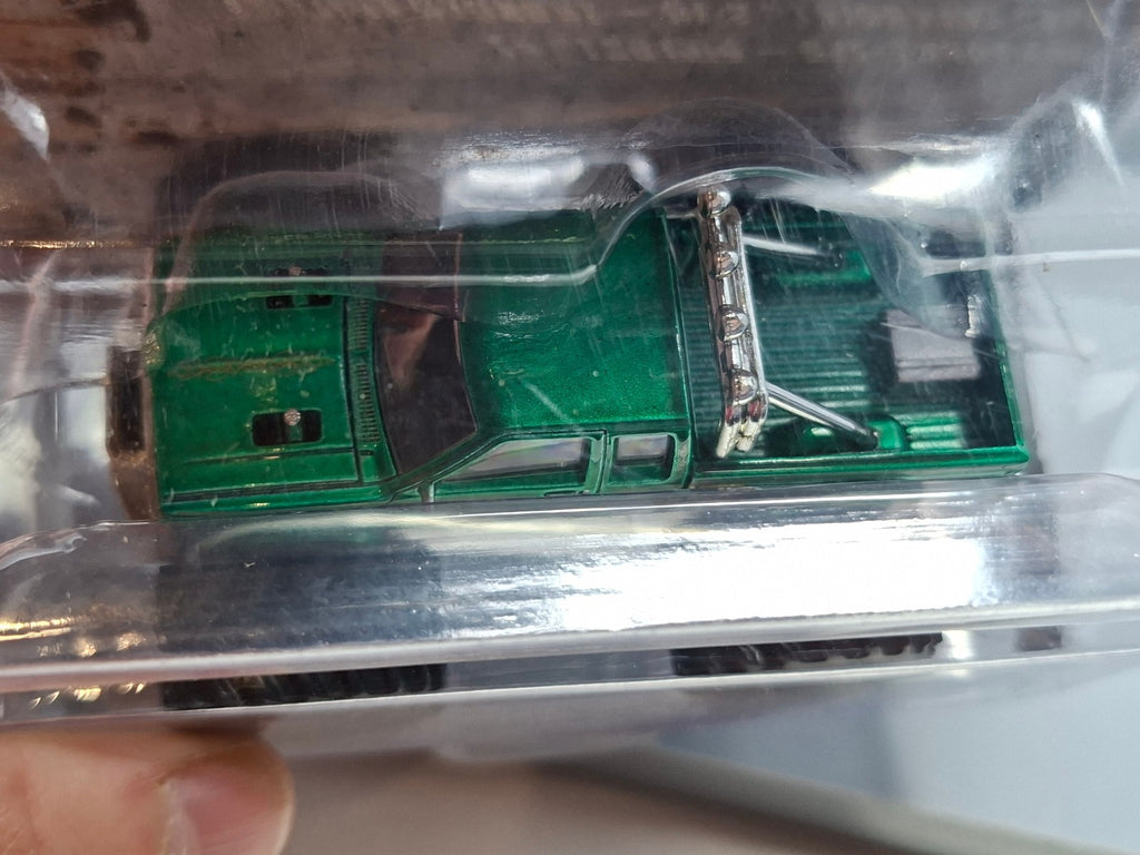 Greenlight Chase 1986 Chevrolet S-10 Push N Stomp King of Crunch (NG25)