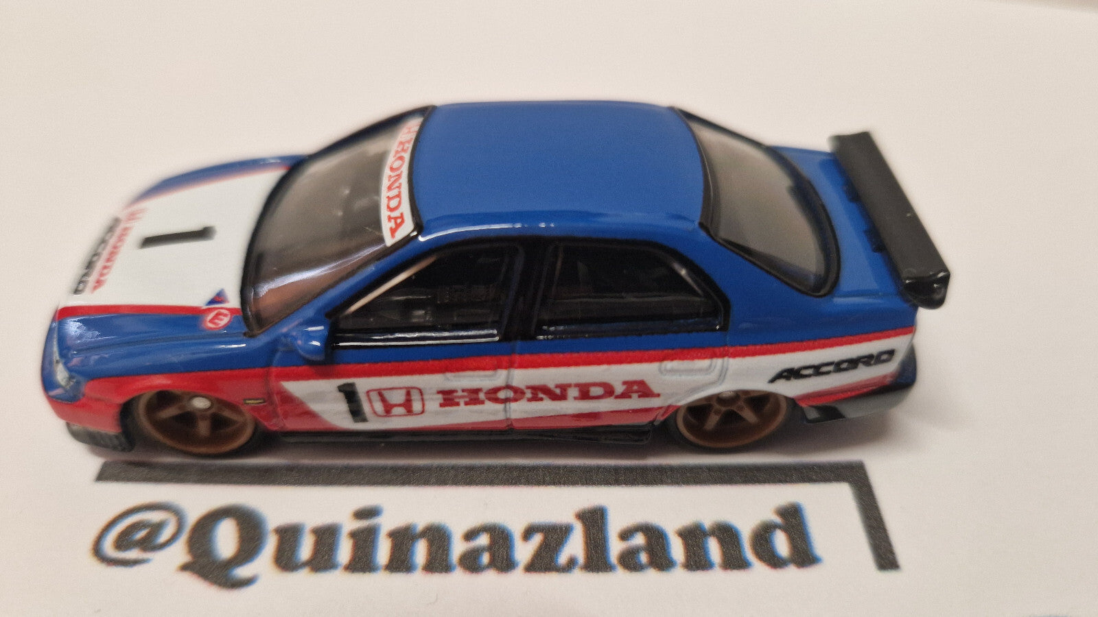 Hot wheels Boulevard ’96 HONDA ACCORD  (A03)