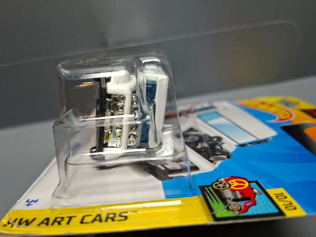 Hot Wheels Mailed it! NETFLIX let's race  2024-164  (CP16)