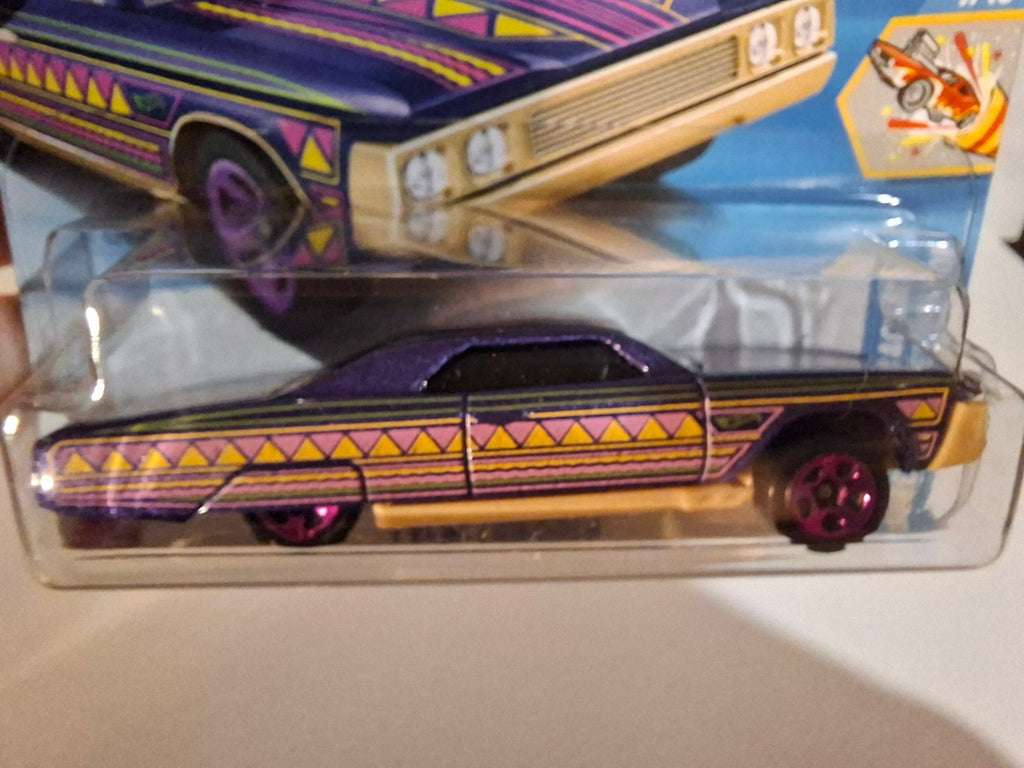 Hot Wheels Layin' lowrider   2025-223 (NP03)