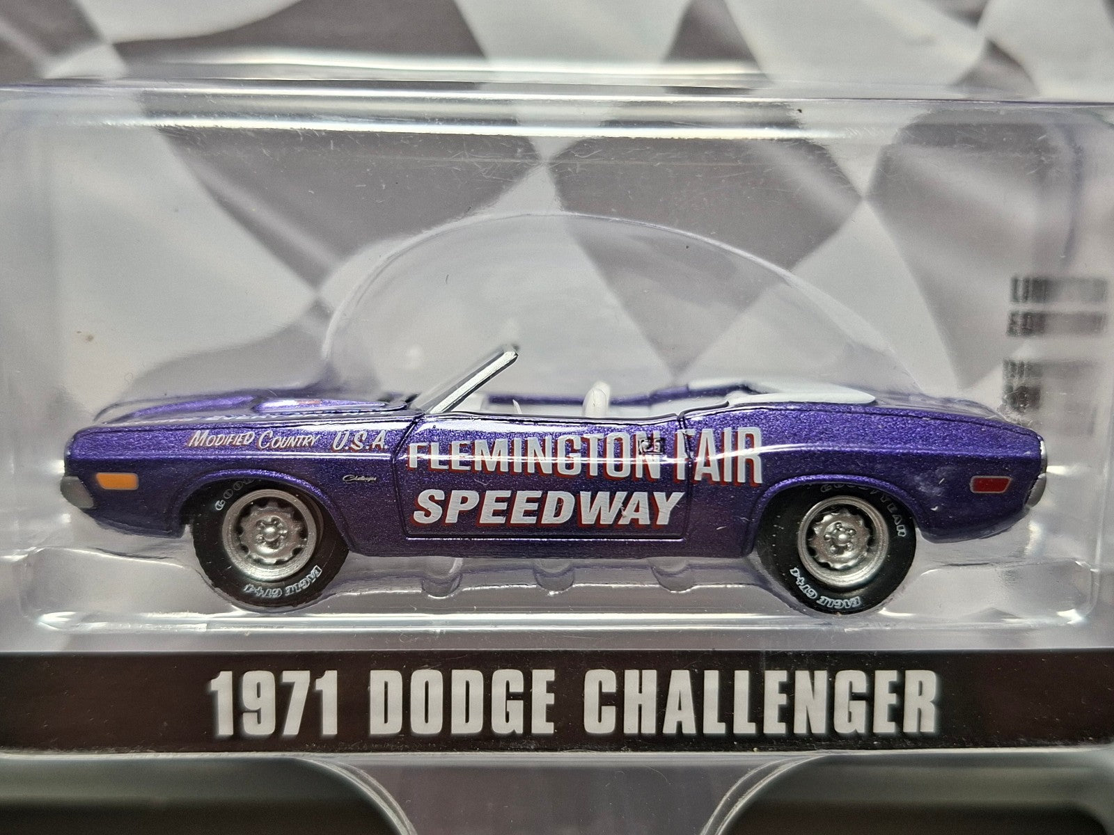 Greenlight Exclusive Flemington Fair Speedway 1971 Dodge Challenger (NG02)
