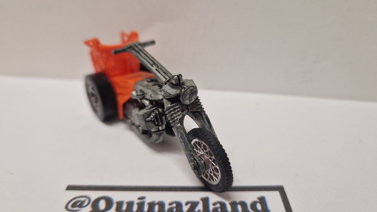 Hot wheels 1972 Rrrumblers  Choppin chariot version orange  (A03)