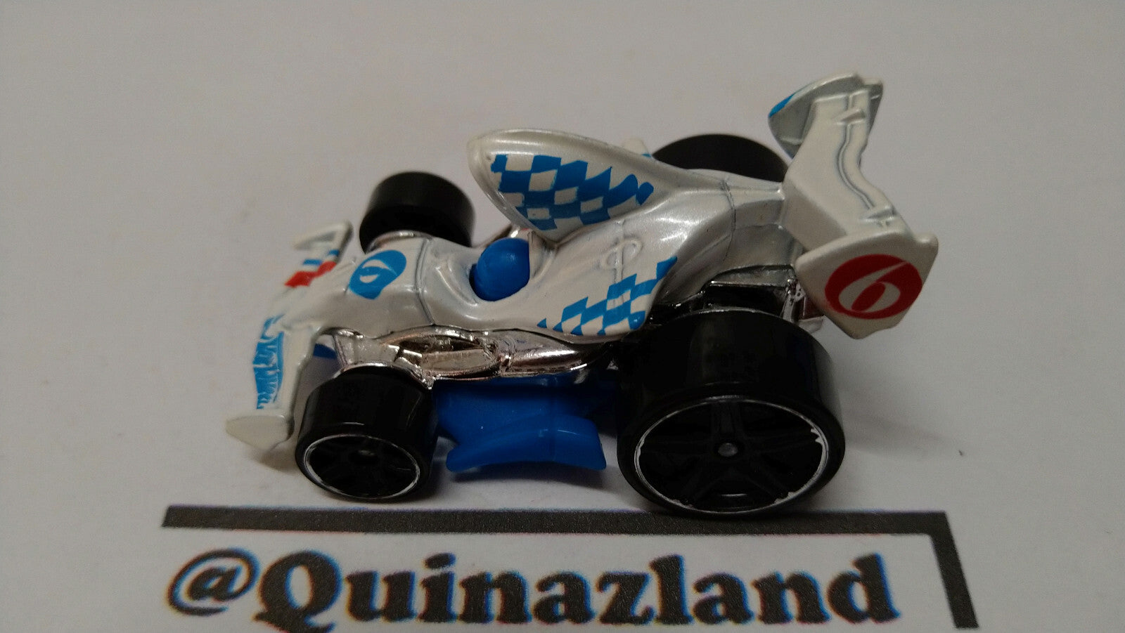Hot Wheels Tarmac attack 2013-130  (A10)
